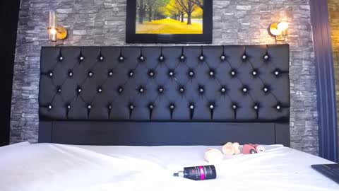 Snapshot of malory_cortez chatting on 10.30.25 Malory online show from 10.30.25