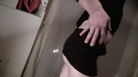 Anamalenka online show from 01.20.25