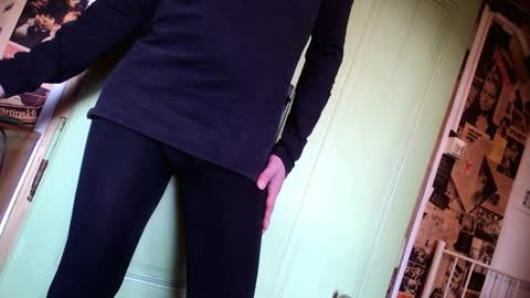 Anamalenka online show from 11.18.25