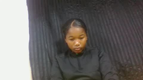 mamieriela online show from 02.12.26