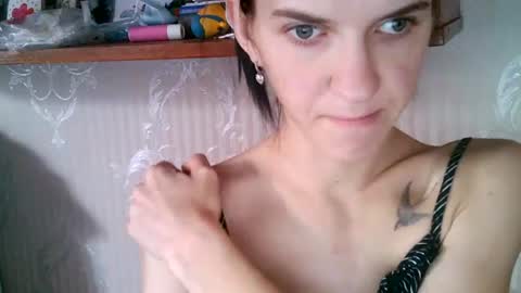 Snapshot of mandari_lukc chatting on 06.26.26 Mandari lukc online show from 06.26.26