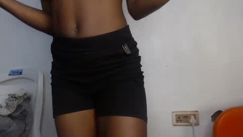 Snapshot of mandymia chatting on 10.26.25 mandymia online show from 10.26.25