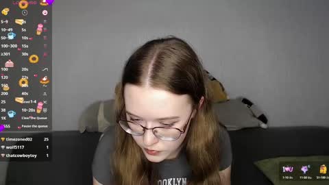 Snapshot of mandymilson chatting on 02.26.25 Mandy online show from 02.26.25