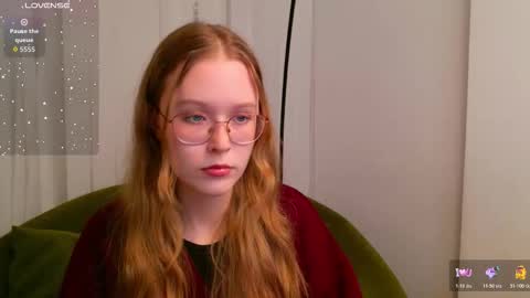 Snapshot of mandymilson chatting on 11.20.25 Mandy online show from 11.20.25