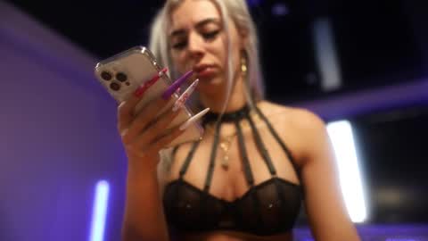 Snapshot of mandypeas chatting on 01.29.25 Anto Lovense is Active My pleasure is in your hands Private is Open online show from 01.29.25