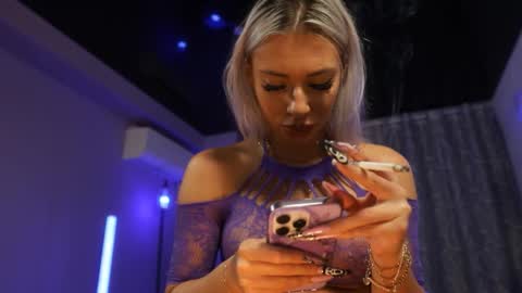 Snapshot of mandypeas chatting on 10.08.25 Anto Lovense is Active My pleasure is in your hands Private is Open online show from 10.08.25