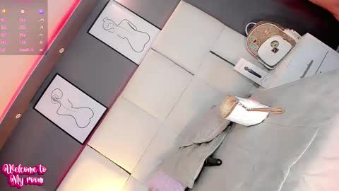 manellyksparklee online show from 10.20.25