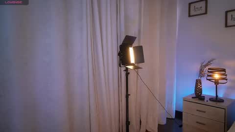   online show from 03.11.25