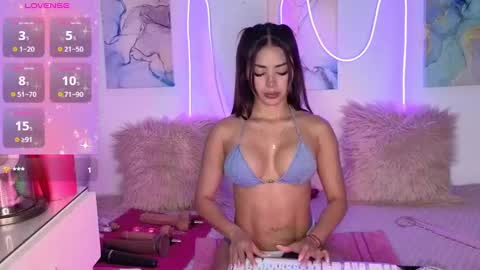 Snapshot of manesummers chatting on 09.23.25 Mane Summers online show from 09.23.25