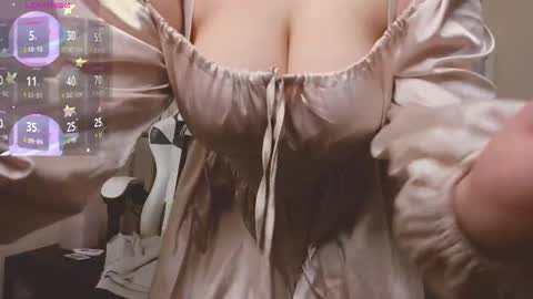 Snapshot of manic_pixie_ chatting on 11.15.25 manic_pixie_ online show from 11.15.25