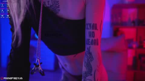 Snapshot of manifreyja chatting on 12.16.24 Amelie online show from 12.16.24