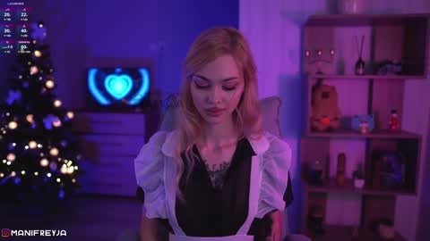 Snapshot of manifreyja chatting on 12.26.24 Amelie online show from 12.26.24