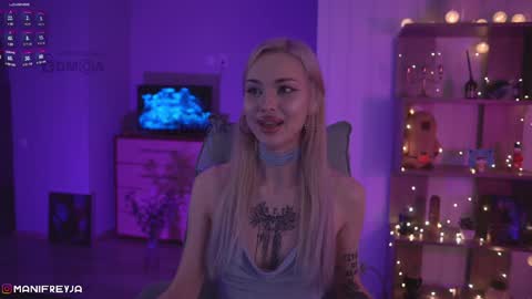 Snapshot of manifreyja chatting on 01.18.25 Amelie online show from 01.18.25