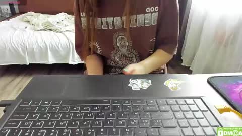 Snapshot of manita_misti chatting on 02.19.25 Manita online show from 02.19.25