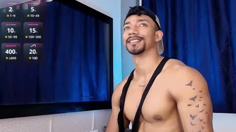 Snapshot of manolo_hot1 chatting on 02.27.25 Manolo Hot 1 online show from 02.27.25