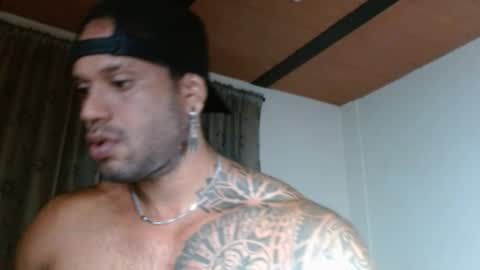 Snapshot of manolofitt chatting on 04.29.26 Manolo online show from 04.29.26