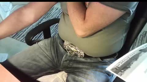 Snapshot of manswed chatting on 09.26.25 manswed online show from 09.26.25