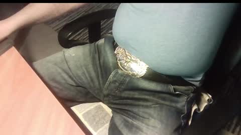 Snapshot of manswed chatting on 12.20.25 manswed online show from 12.20.25