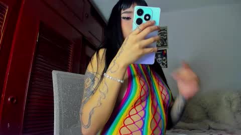 MARY  online show from 12.23.25