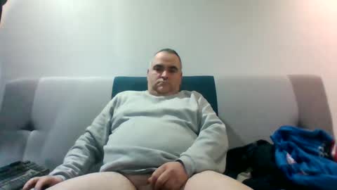 Snapshot of manu00004 chatting on 01.14.25 marine lopez online show from 01.14.25