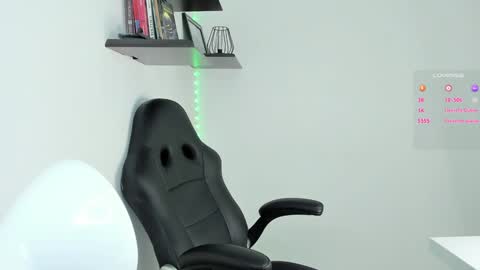 Snapshot of manu_vera8 chatting on 12.30.24 Manuel online show from 12.30.24