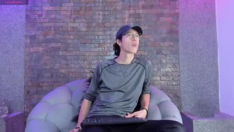 Snapshot of manu_vera8 chatting on 01.04.25 Manuel online show from 01.04.25