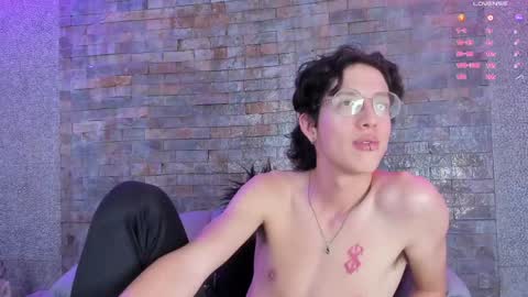 Snapshot of manu_vera8 chatting on 01.05.25 Manuel online show from 01.05.25