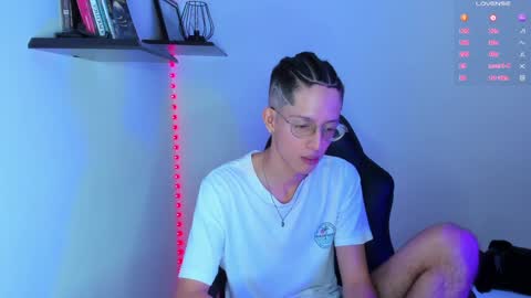 Snapshot of manu_vera8 chatting on 01.11.25 Manuel online show from 01.11.25