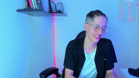 Snapshot of manu_vera8 chatting on 01.11.25 Manuel online show from 01.11.25