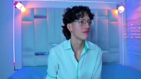 Snapshot of manu_vera8 chatting on 01.16.25 Manuel online show from 01.16.25