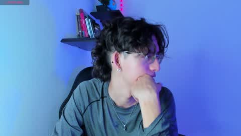 Snapshot of manu_vera8 chatting on 01.23.25 Manuel online show from 01.23.25