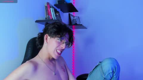 Snapshot of manu_vera8 chatting on 01.23.25 Manuel online show from 01.23.25