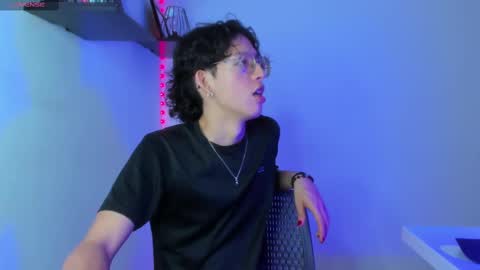 Snapshot of manu_vera8 chatting on 02.12.25 Manuel online show from 02.12.25