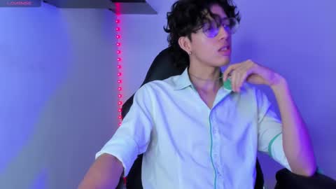 Snapshot of manu_vera8 chatting on 02.22.25 Manuel online show from 02.22.25