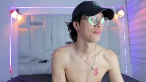 Snapshot of manu_vera8 chatting on 02.27.25 Manuel online show from 02.27.25