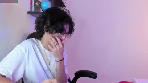 Snapshot of manu_vera8 chatting on 09.16.25 Manuel online show from 09.16.25