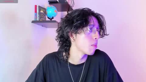 Snapshot of manu_vera8 chatting on 09.19.25 Manuel online show from 09.19.25