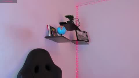 Snapshot of manu_vera8 chatting on 10.03.25 Manuel online show from 10.03.25