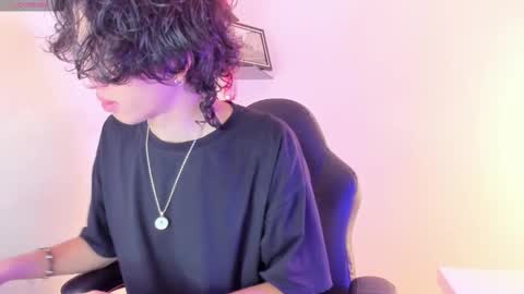 Snapshot of manu_vera8 chatting on 10.10.25 Manuel online show from 10.10.25