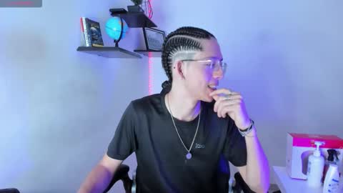 Snapshot of manu_vera8 chatting on 11.06.25 Manuel online show from 11.06.25