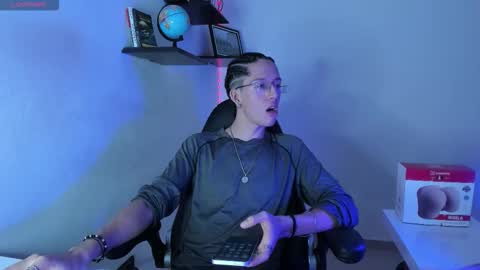 Snapshot of manu_vera8 chatting on 11.09.25 Manuel online show from 11.09.25