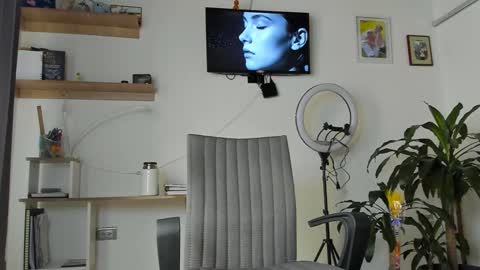 Snapshot of manucute_23_ chatting on 01.18.26 manucute 23 online show from 01.18.26