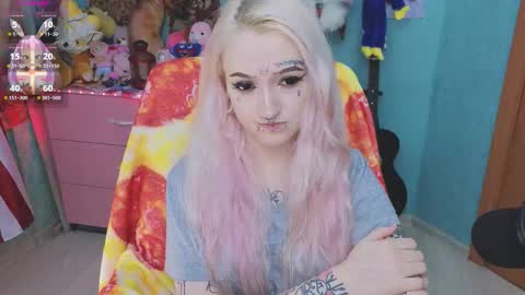 Snapshot of manuela_unicorn chatting on 11.07.25 Manuela online show from 11.07.25