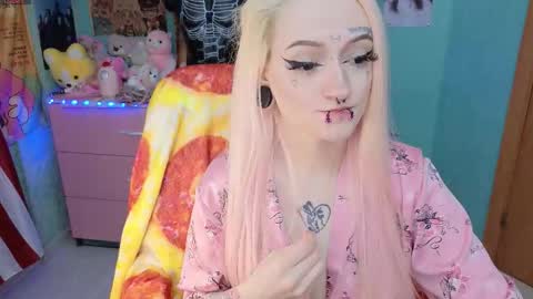 Snapshot of manuela_unicorn chatting on 02.04.26 Manuela online show from 02.04.26