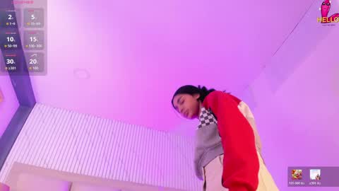 Manuela online show from 04.05.26