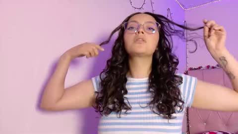 Snapshot of manumeow_ chatting on 02.22.26 Manu online show from 02.22.26