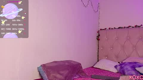 Snapshot of manumeow_ chatting on 02.26.26 Manu online show from 02.26.26