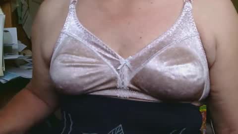 manwithboobs online show from 09.18.25