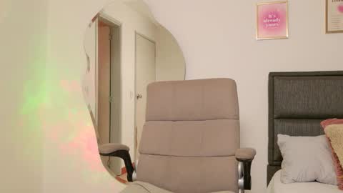     online show from 03.11.25