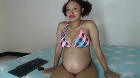 Snapshot of mar_aimy chatting on 03.06.25 Mar online show from 03.06.25